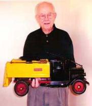 www.vintagebuddyltoys.com, email us with your buddy l toy trucks for sale, rare space toys, steelcraft ice truck, buddy, buddy l toy cars history,  keystone coast to coast bus, Free Toy Appraisals Buddy L Museum paying thousands of dollars for antique toy trucks, 50%-80% more than eBay, dealers & toy shows. Buddy L Keystone Sturditoy